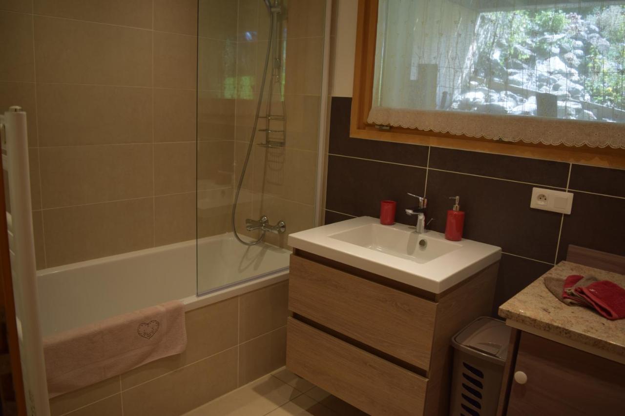 Apartment La Tibolire Sixt-Fer-a-Cheval Bagian luar foto