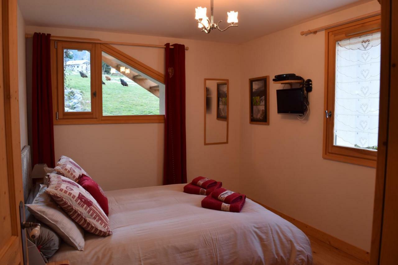 Apartment La Tibolire Sixt-Fer-a-Cheval Bagian luar foto