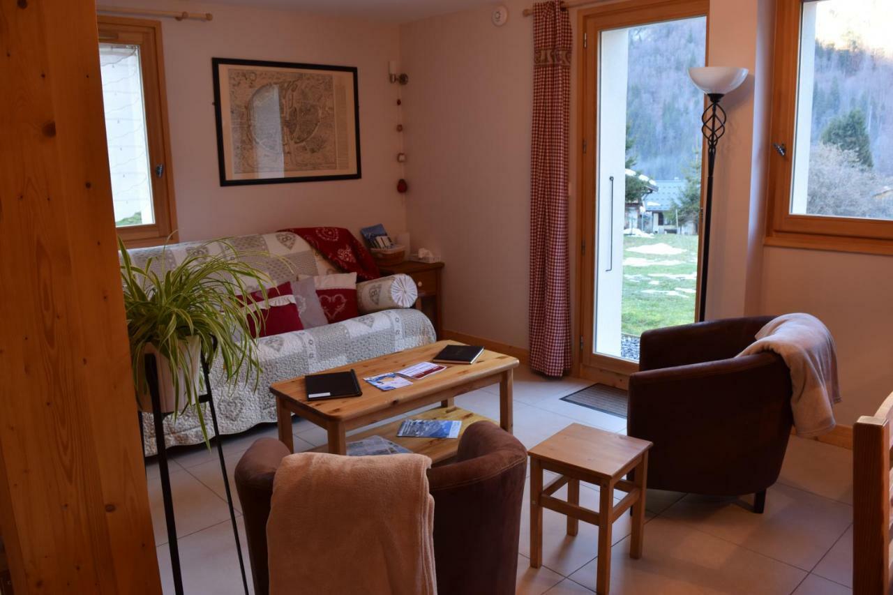 Apartment La Tibolire Sixt-Fer-a-Cheval Bagian luar foto